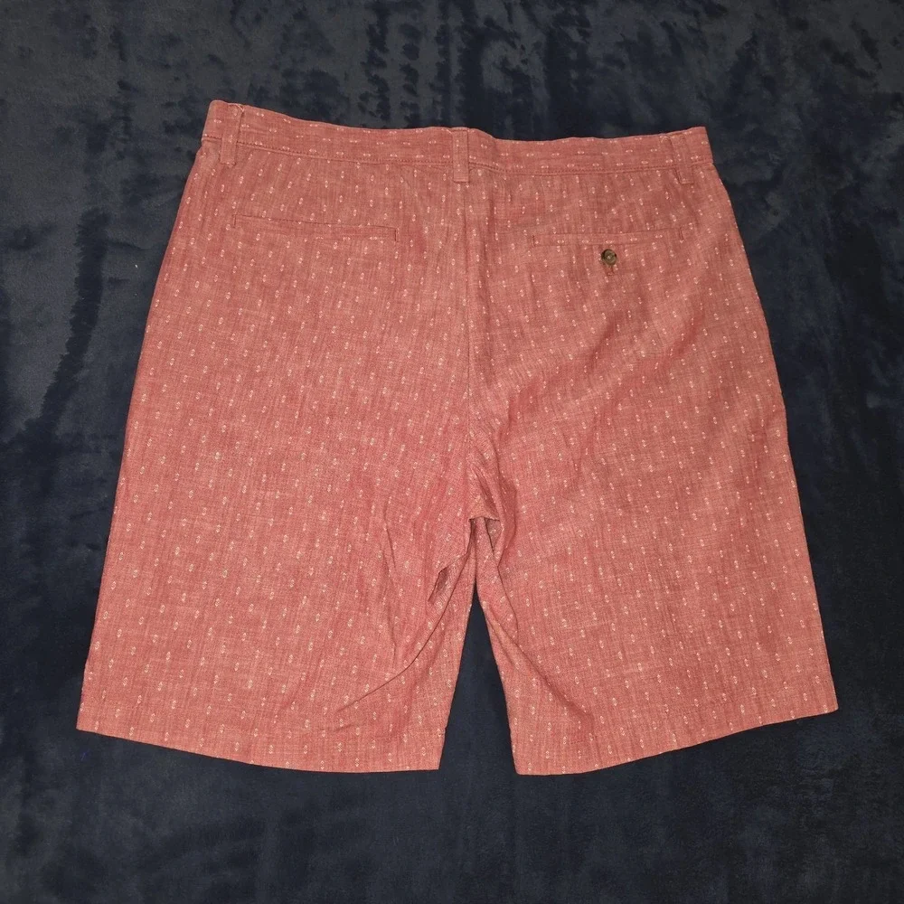 Banana Republic product pair